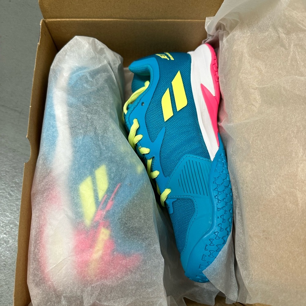 Babolat tennis shose size  3. 3.5 4 5kids color blue yellow white - Picture 6 of 10